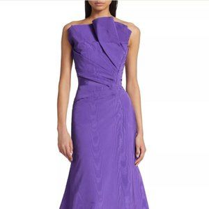 NWT!! Oscar de la Renta  Strapless Fanned Moire Trumpet Gown